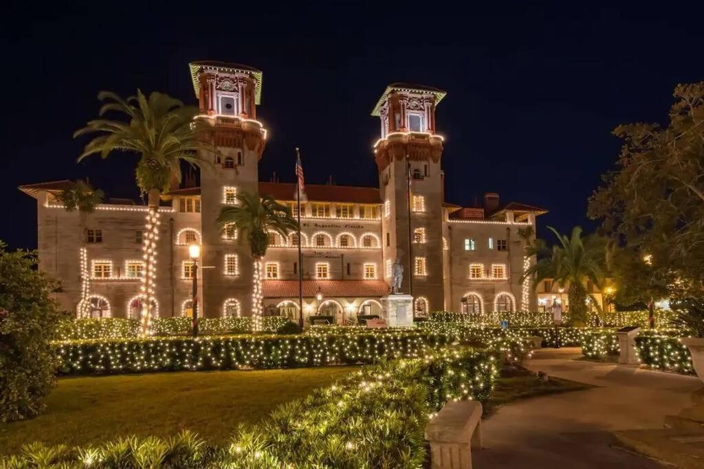Cozy Quiet St Augustine Private Condo - 2Bed, 1 Bath, Sleeps 6, Steps To Historic St Augustine Center & All Tourist Attractions, Restaurants, Cafes, Backyard, Porch St. Augustine Exterior foto