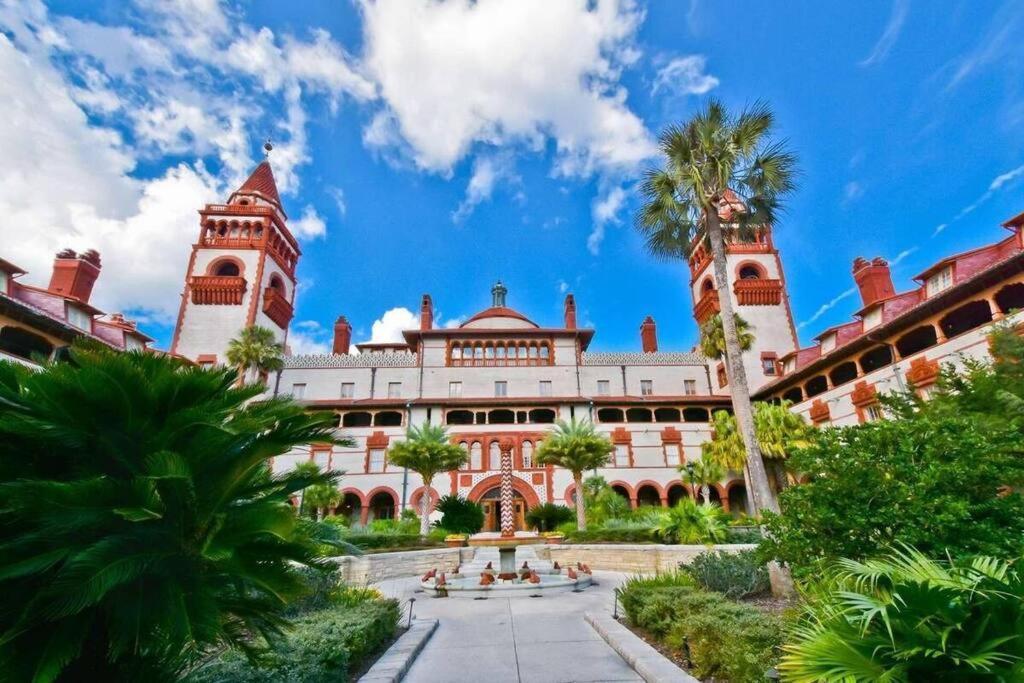 Cozy Quiet St Augustine Private Condo - 2Bed, 1 Bath, Sleeps 6, Steps To Historic St Augustine Center & All Tourist Attractions, Restaurants, Cafes, Backyard, Porch St. Augustine Exterior foto